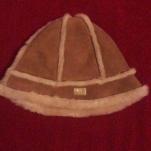 Ugg Bucket Hat
